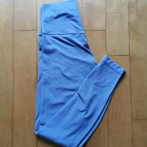 Lululemon Align legging 28" - Picture 4 of 4